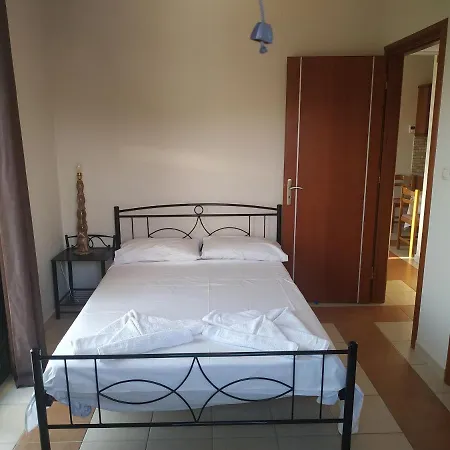 Papadeas Дом отдыха Megali Mantineia