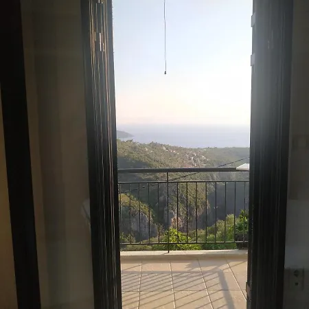 Papadeas Holiday home *