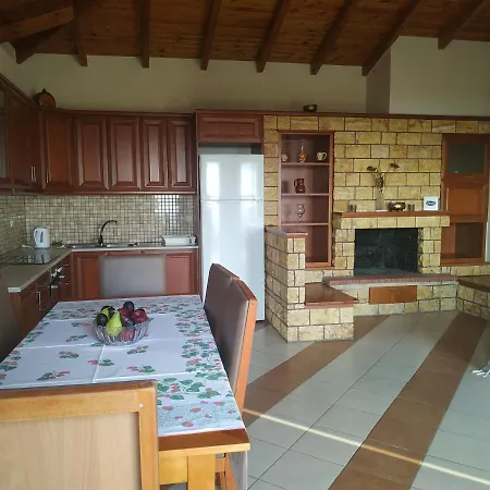 Papadeas * Megali Mantineia