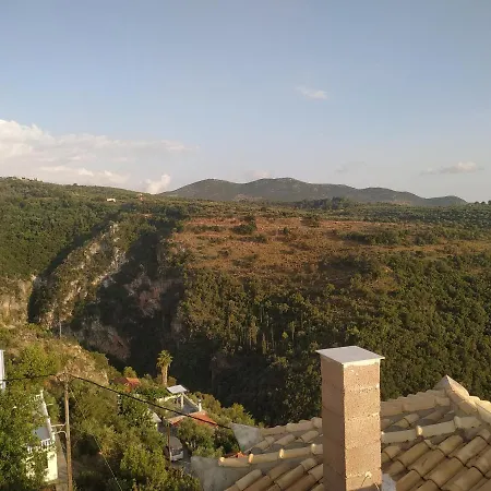 Papadeas Holiday home