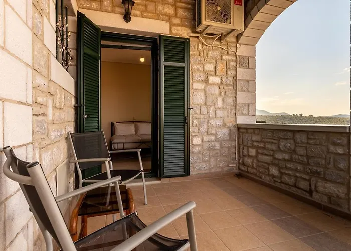 Papadeas Hébergement de vacances *