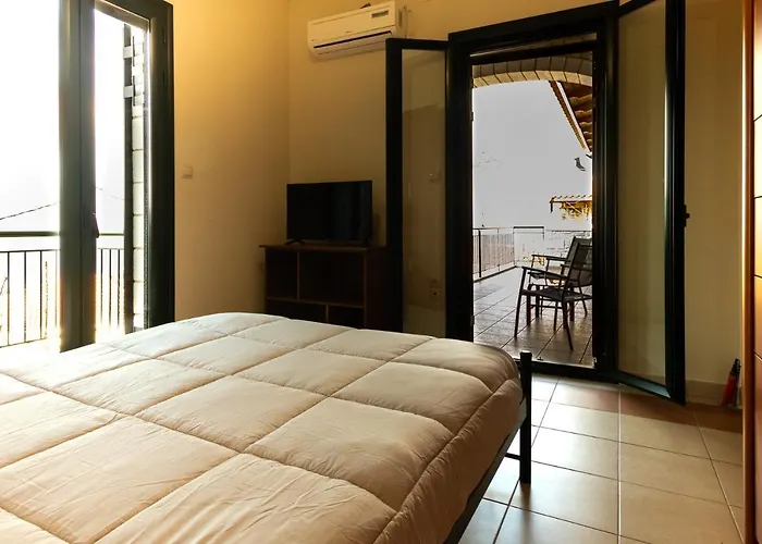 Papadeas Megali Mantineia