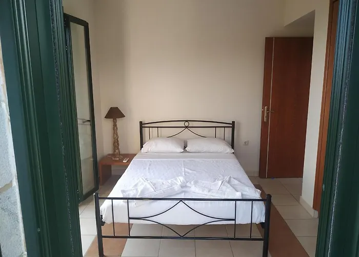 Papadeas Megali Mantineia