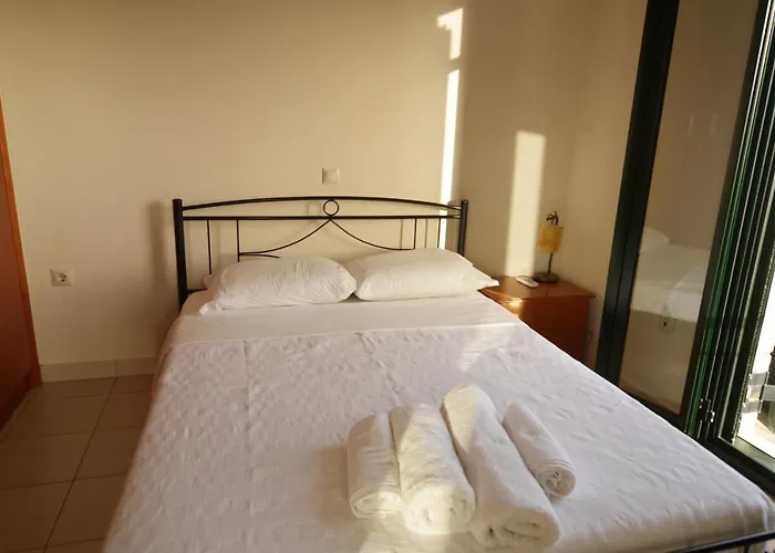 Papadeas Hébergement de vacances Megali Mantineia