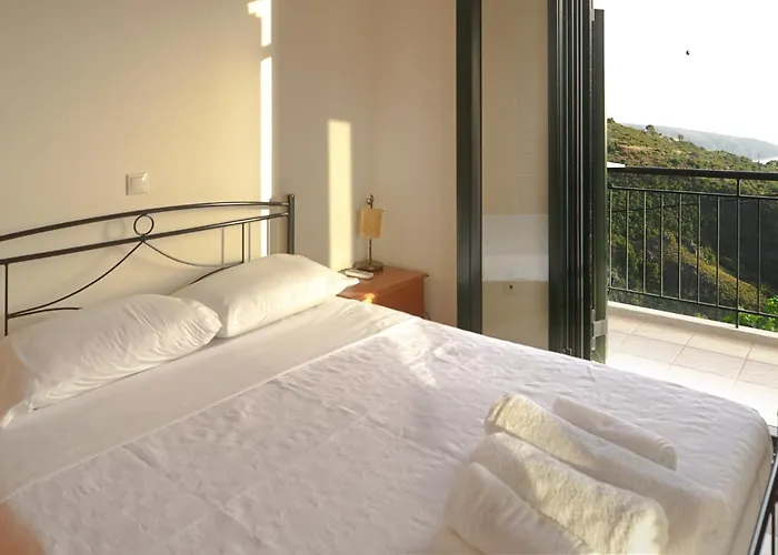 Papadeas Hébergement de vacances *